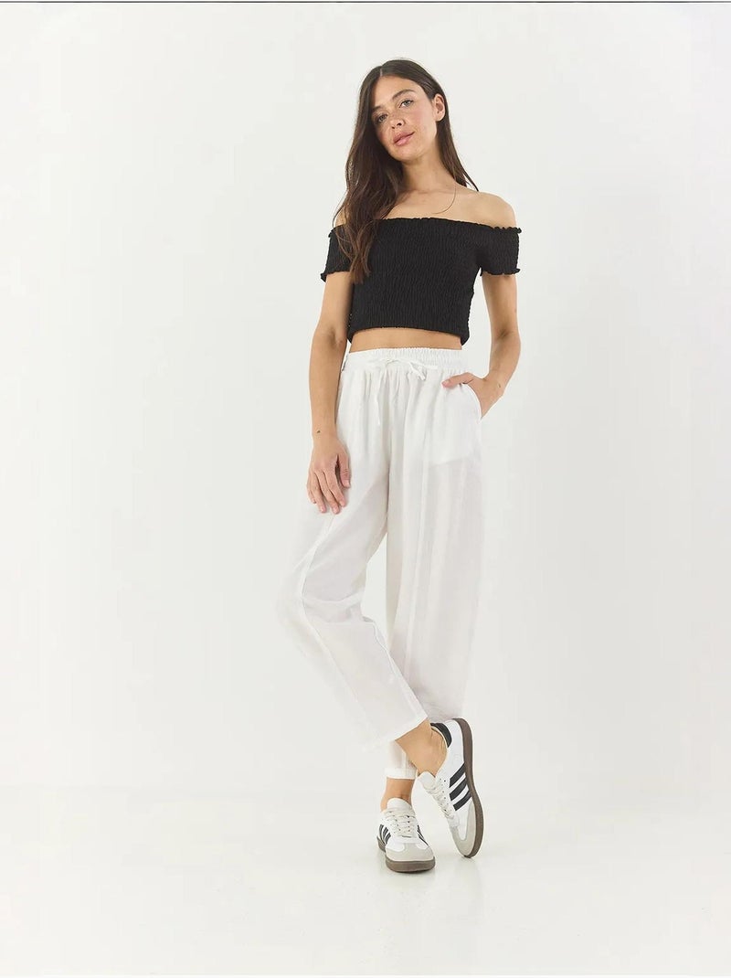 Calças de verão com cinto e corte cenoura com detalhes de bolso lucci Branco - Kiabi