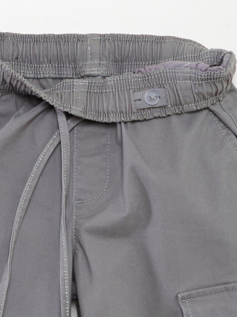 Calças elásticas com vários bolsos CINZA - Kiabi