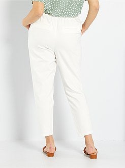 Calças elegantes e descontraídas - Kiabi