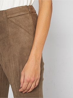 Calças em camurça sintética - Kiabi