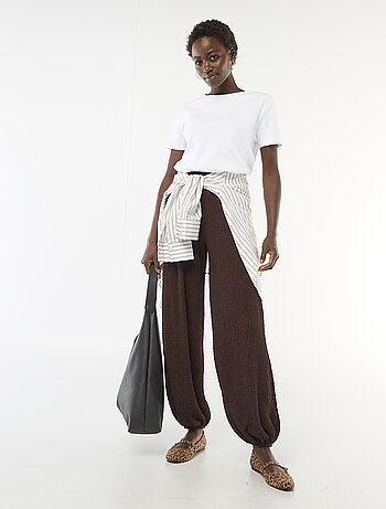 Calças em malha crinkle