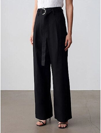 Calças em mistura de linho de perna larga com cinto dilvin