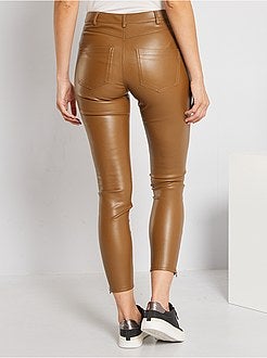 Calças em pele sintética - Kiabi