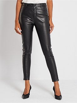 Calças em pele sintética - Kiabi