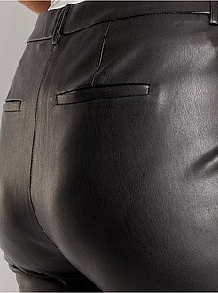 Calças em pele sintética - Kiabi