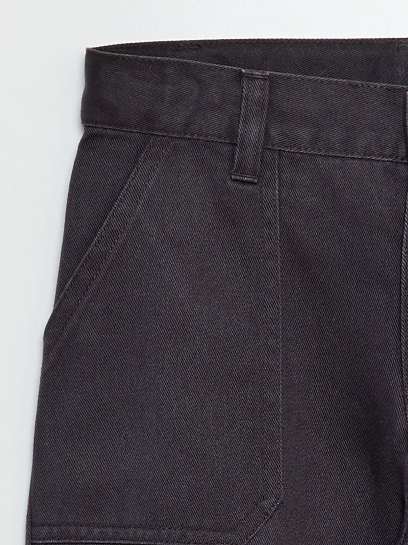 Calças em sarja com vários bolsos PRETO - Kiabi