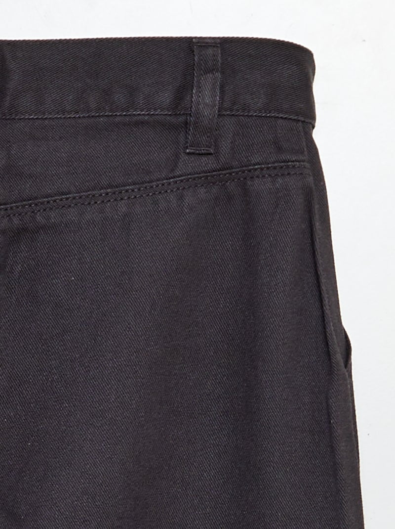 Calças em sarja com vários bolsos PRETO - Kiabi