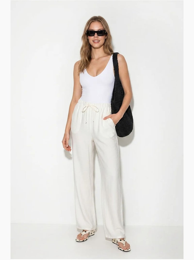 Calças femininas de crepe de perna larga lucci Branco sujo - Kiabi