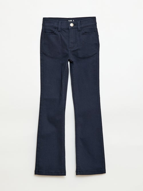 Calças flare - Corte + ajustado - Kiabi