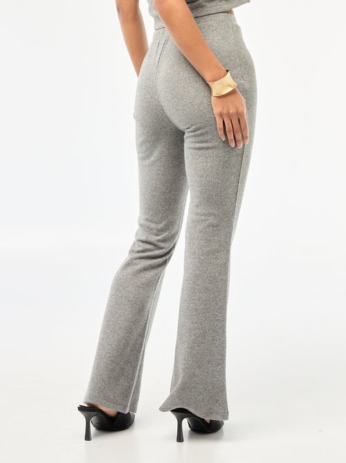 Calças flare em malha macia - Kiabi