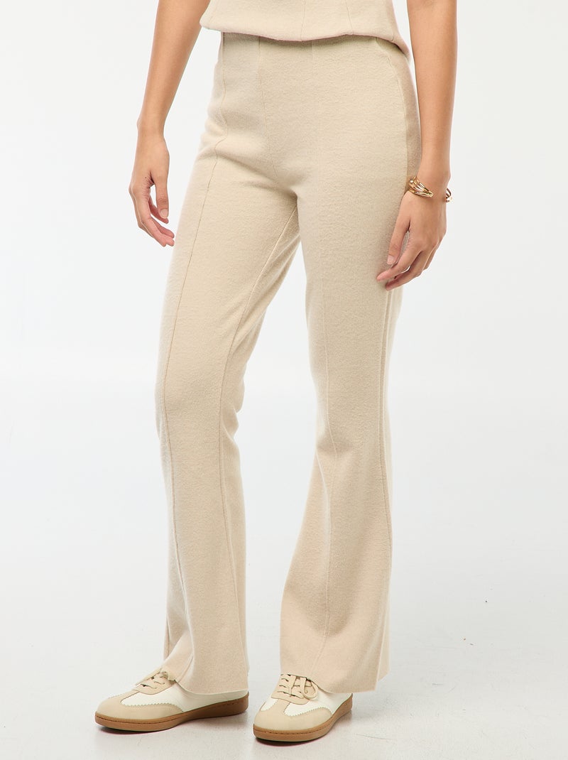 Calças flare em tricô liso Bege - Kiabi