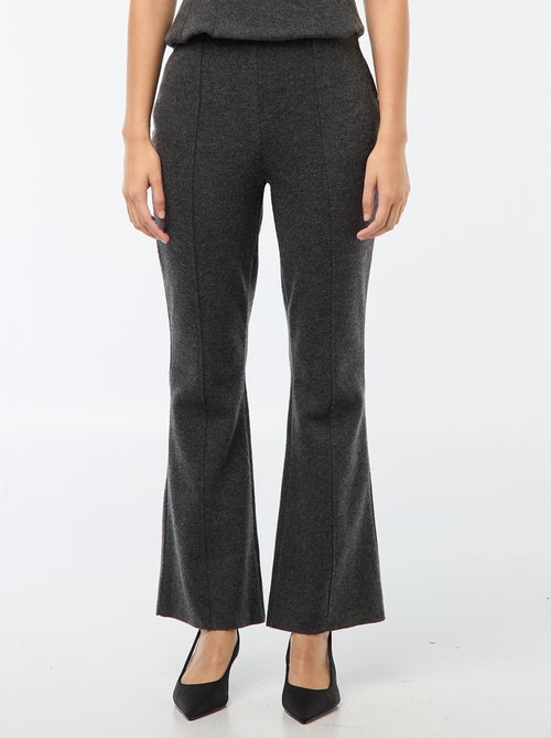 Calças flare em tricô liso - Kiabi