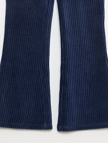 Calças flare em veludo cotelê