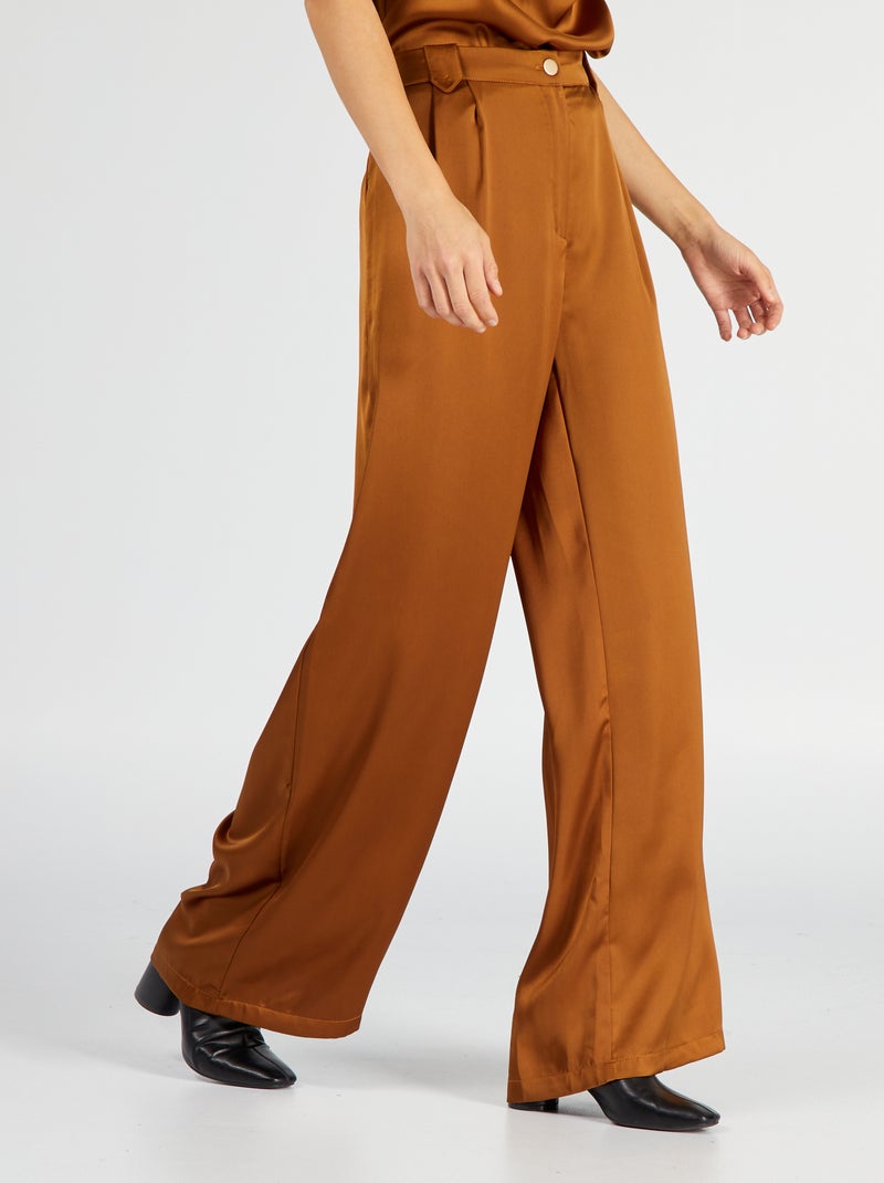 Calças fluidas acetinadas CASTANHO - Kiabi