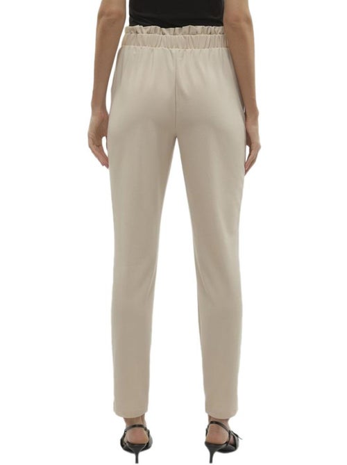 Calças Fluidas Bege Liva Vero Moda para Mulher - Kiabi Calças Fluidas Bege Liva Vero Moda para Mulher - Kiabi