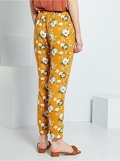 Calças fluidas estampadas - Kiabi