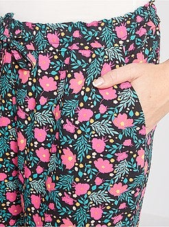 Calças fluidas estampadas - Kiabi