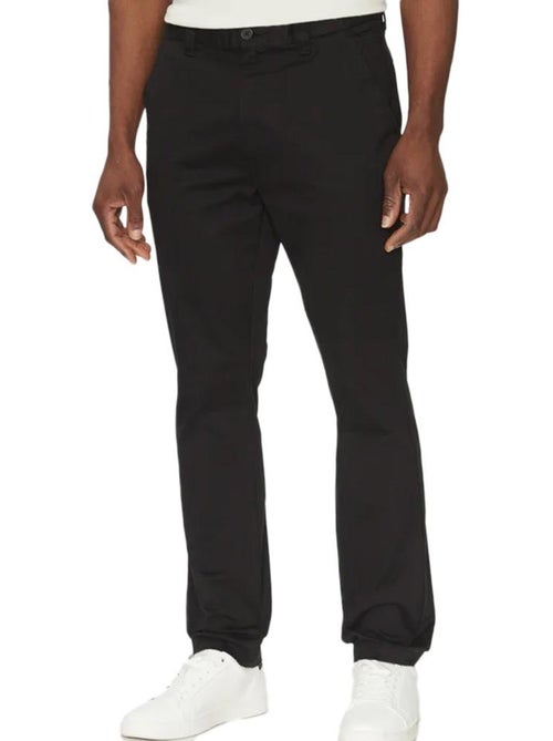 Calças fluidas pretas masculinas tommy hilfiger austin - Kiabi Calças fluidas pretas masculinas tommy hilfiger austin - Kiabi