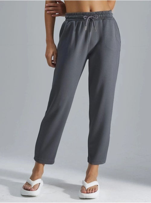 Calças jogger carrot fit com cintura elástica toque de modal, hiccup - Kiabi Calças jogger carrot fit com cintura elástica toque de modal, hiccup - Kiabi