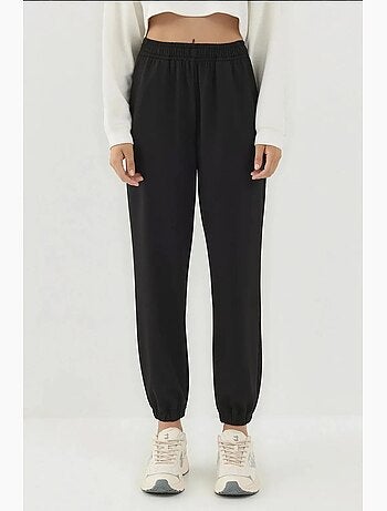 Calças jogger com cintura elástica e toque de modal hiccup