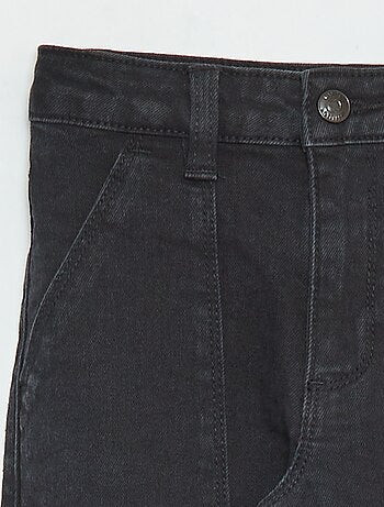 Calças justas com bolsos de aba - corte + confortáveis