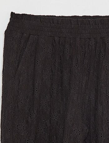 Calças largas ajuradas