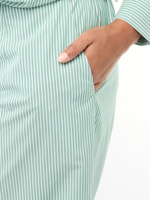 Calças largas às riscas em popelina - Kiabi