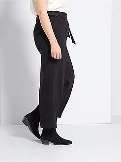 Calças largas cinto acetinado - Kiabi