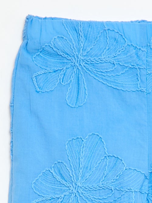 Calças largas com bordados - Kiabi