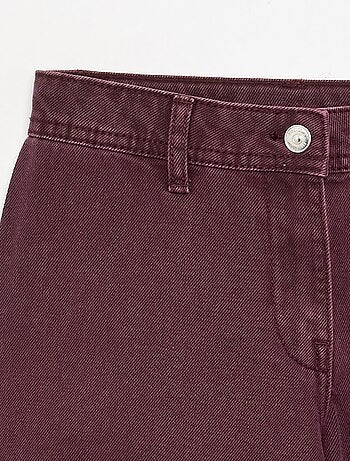 Calças largas com bordados de 'flores'