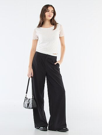 Calças largas com cintura estilo boxer