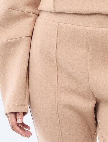 Calças largas em moletom leve