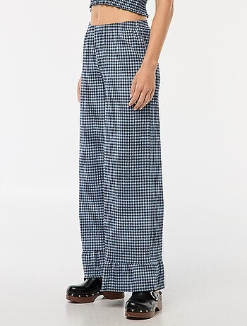 Calças largas vichy com folhos