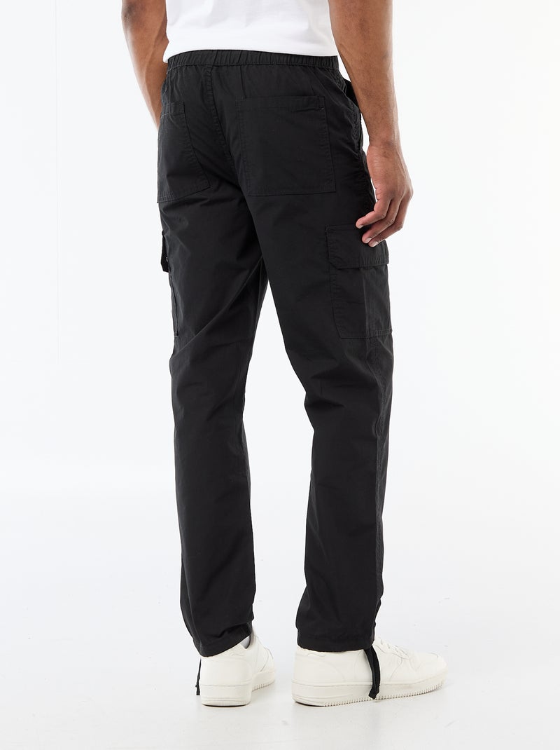 Calças multibolsos de corte regular Preto - Kiabi