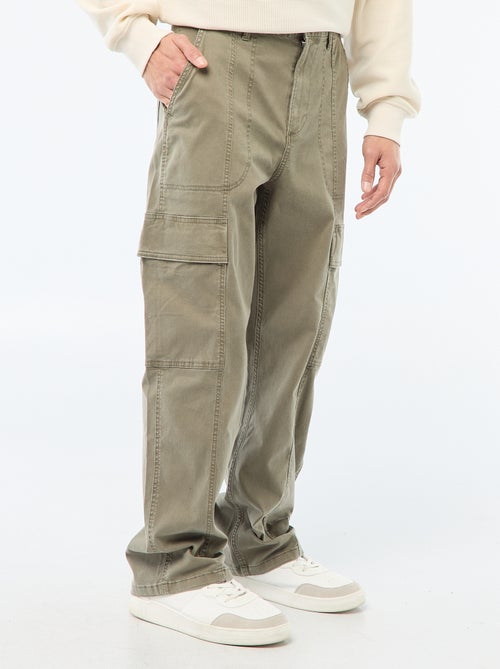 Calças multibolsos lisas corte direito / Regular Fit - Kiabi