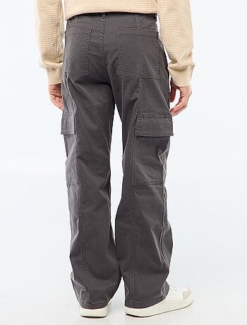 Calças multibolsos lisas corte direito / Regular Fit