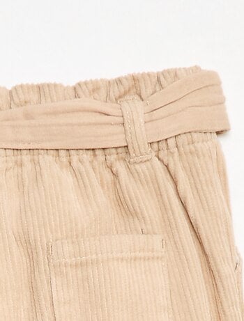 Calças paperbag em veludo cotelê