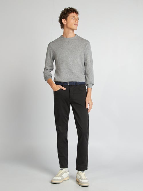 Calças para homem com corte slim e 5 bolsos - Kiabi Calças para homem com corte slim e 5 bolsos - Kiabi
