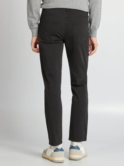 Calças para homem com corte slim e 5 bolsos - Kiabi Calças para homem com corte slim e 5 bolsos - Kiabi