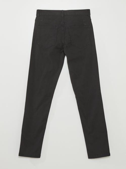 Calças para homem com corte slim e 5 bolsos - Kiabi Calças para homem com corte slim e 5 bolsos - Kiabi