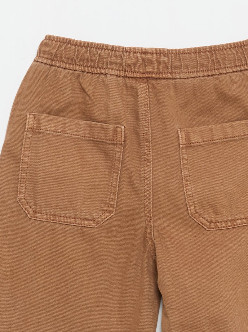 Calças relaxed fit com cintura elástica Castanho - Kiabi