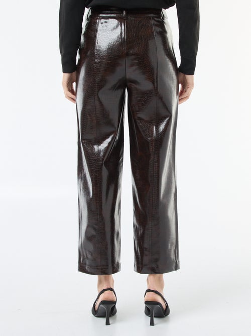 Calças retas em imitação de pele de cobra - Kiabi