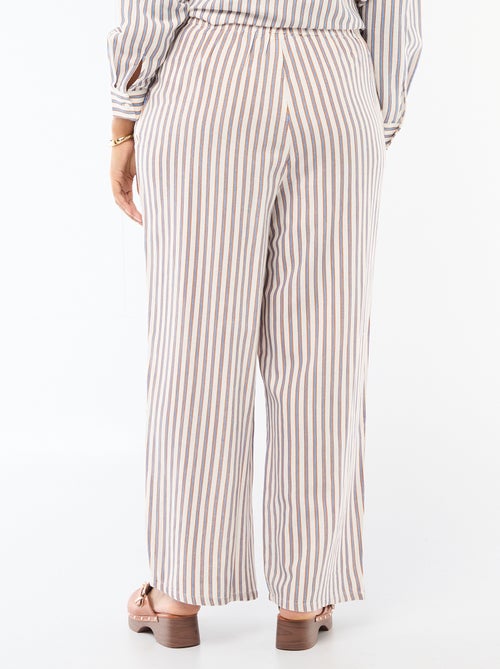 Calças retas em mistura de linho - Kiabi