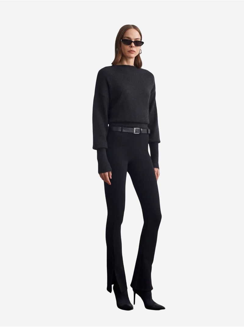 Calças skinny à boca de sino com cinto Preto - Kiabi