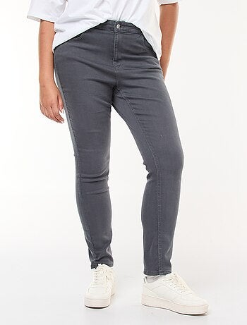 Calças skinny com cintura subida