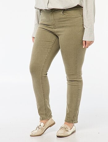 Calças skinny com cintura subida
