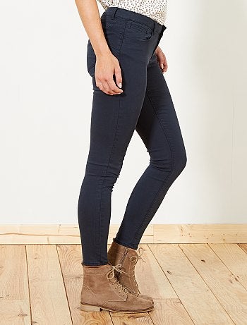 Calças skinny com efeito push up - Kiabi