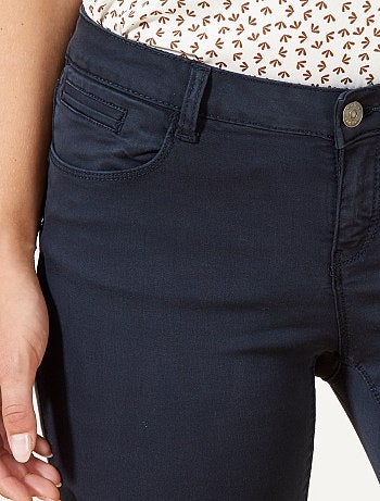 Calças skinny com efeito push up - Kiabi