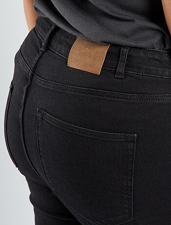 Calças skinny elásticas - 5 bolsos - L30