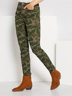 Calças skinny multi bolsos - Kiabi